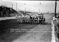 "Hoaglan's" Chariot teams at the So. Fla. Fair, Tampa, Fla. Feb 6/31 showing to 97,862 people