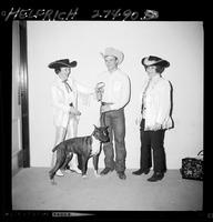 Larry Mahan, dog, Dorothy Anderson & Betty Pozloff