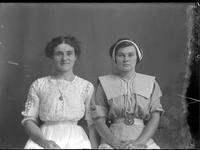 [Single portrait of two young Women]