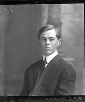 [Carte de Visite single portrait of adult Male]