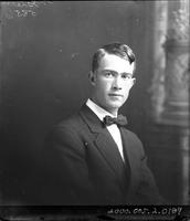 [Carte de Visite single portrait of adult Male]