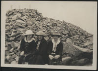 Pikes Peak [3 women sitting on a rock]