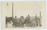 [Horse-drawn cab in Quebec]