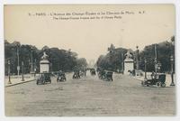Paris--L'Avenue des Champs-Elysees et les Chevaux de Marly