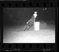 Percyna Moore Barrel racing, 16.7 sec