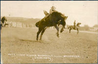 Pete Crow riding bareback Alan Stampede