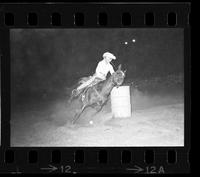 Mary Mueller Barrel racing, 16.7 sec