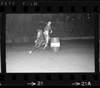 Mary Mueller Barrel racing, 15.5 sec