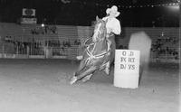 Lynn McKenzie Barrel racing, 16.96 Sec