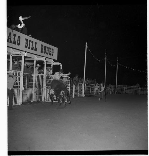North Platte, Roll O, 06-16 to 19-1976, 3rd Perf.