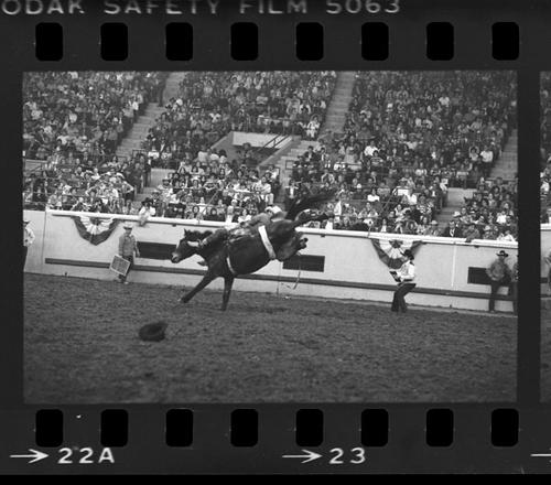 NFR, Oklahoma City, Roll I, 3rd Perf.