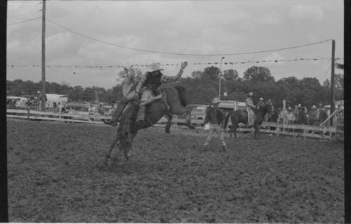 Union City, Roll C, 05-14 to 16-1976